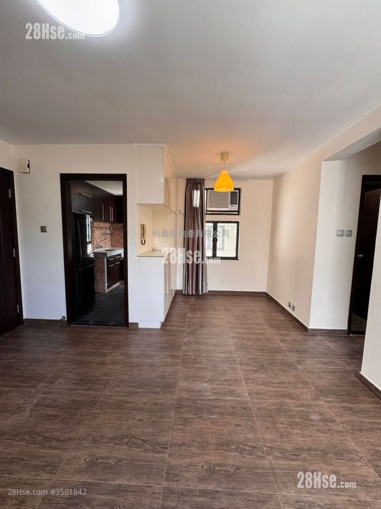 Heng Fa Chuen Sell 2 Bedrooms , 1 Bathroom 499 ft² Heng Fa Chuen Sell 2 Bedrooms , 1 Bathroom 499 ft²