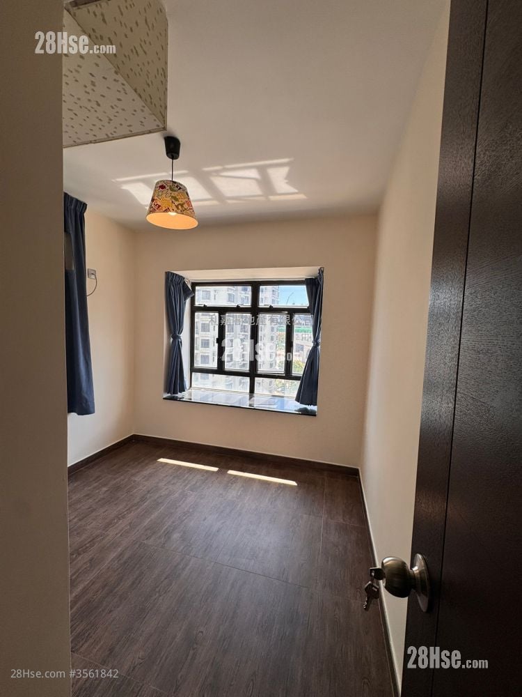 Heng Fa Chuen Sell 2 Bedrooms , 1 Bathroom 499 ft² Heng Fa Chuen Sell 2 Bedrooms , 1 Bathroom 499 ft²