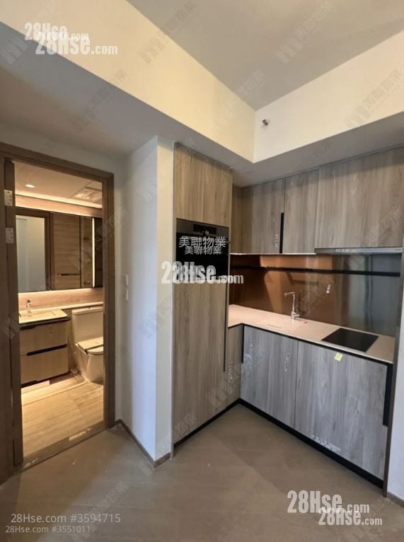 High Park Sell 1 Bedroom 338 ft²