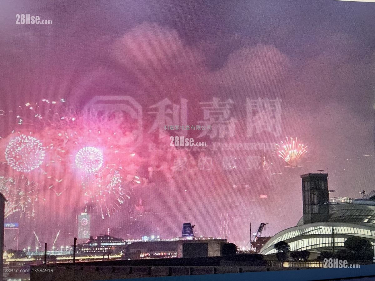 The Austin 售盘 3 房 , 3 浴室 1,002 平方尺
