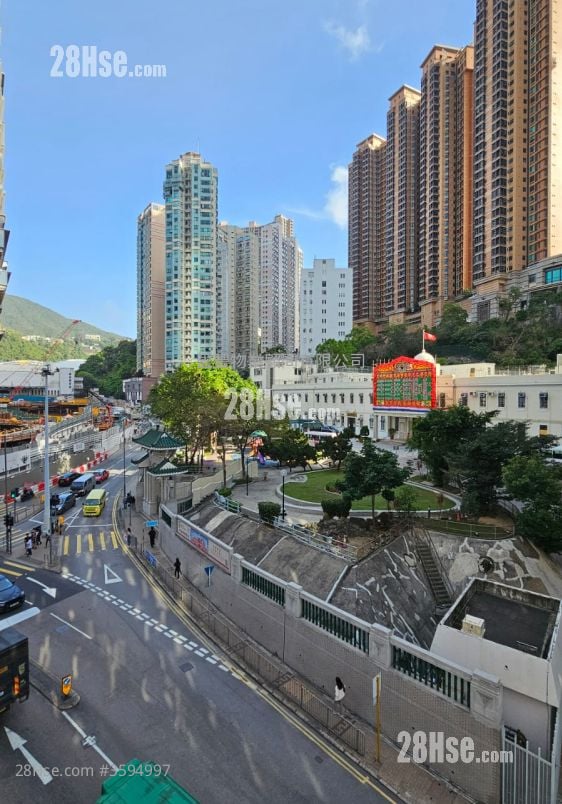 Bright Star Mansion Sell 2 Bedrooms , 1 Bathroom 572 ft²