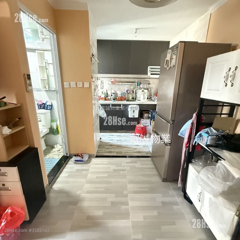 Hong Ying Court Rental 2 Bedrooms , 1 Bathroom 381 ft²