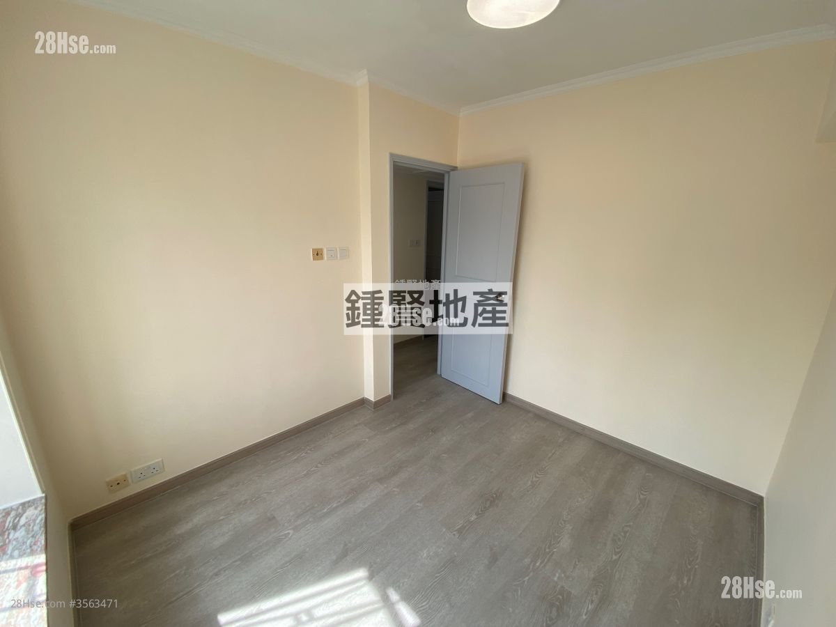 Yue Xiu Plaza Rental 3 Bedrooms , 1 Bathroom 566 ft² Yue Xiu Plaza Rental 3 Bedrooms , 1 Bathroom 566 ft²