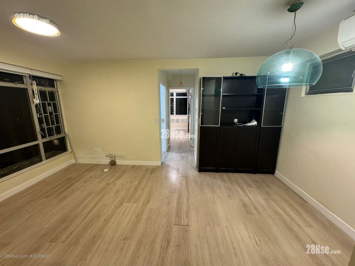 Lei King Wan Rental 2 Bedrooms , 1 Bathroom 536 ft²