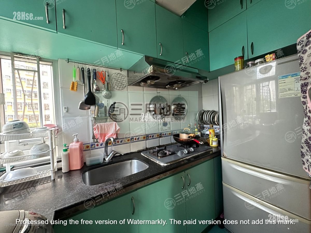 Cheong Yiu Building Sell 3 Bedrooms , 1 Bathroom 461 ft²