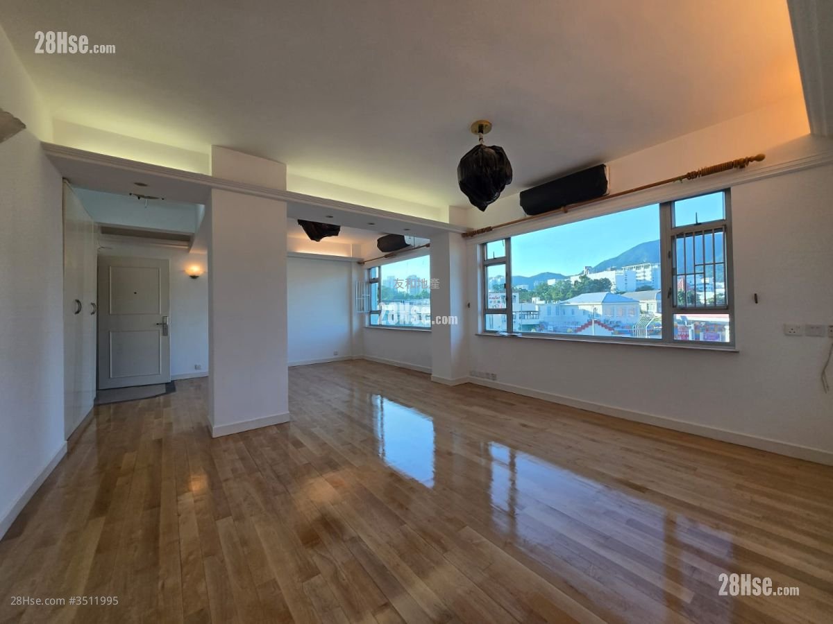 Kowloon Tong Mansion Rental 3 Bedrooms , 2 Bathrooms 1,163 ft²