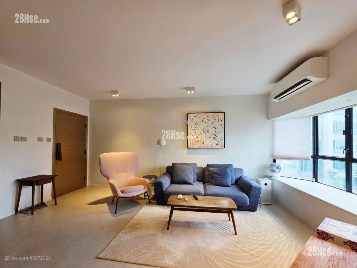 living room: Illumination Terrace Sell 2 Bedrooms , 1 Bathroom 616 ft² living room: Illumination Terrace Sell 2 Bedrooms , 1 Bathroom 616 ft²