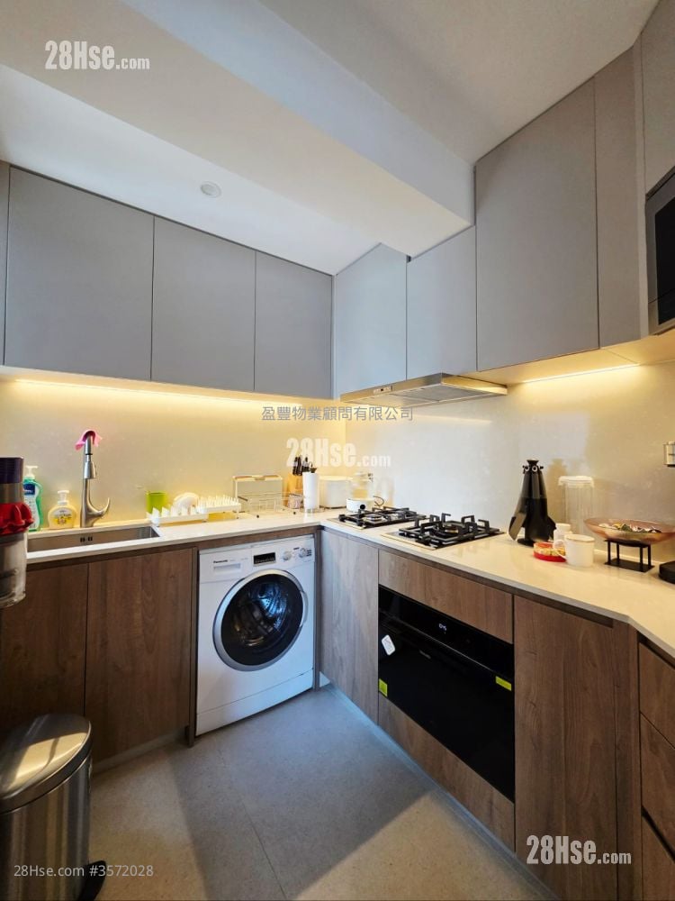 kitchen: Illumination Terrace Sell 2 Bedrooms , 1 Bathroom 616 ft² kitchen: Illumination Terrace Sell 2 Bedrooms , 1 Bathroom 616 ft²