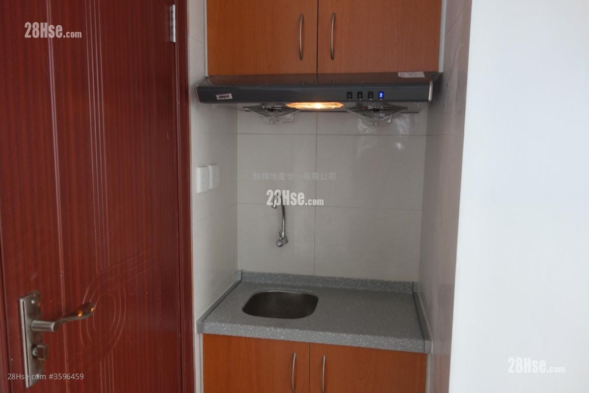 Cumberland House Sell 4 Bedrooms , 4 Bathrooms 652 ft²