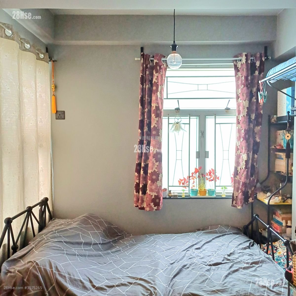 康华大厦 售盘 开放式间隔 , 1 浴室 260 平方尺 康华大厦 售盘 开放式间隔 , 1 浴室 260 平方尺