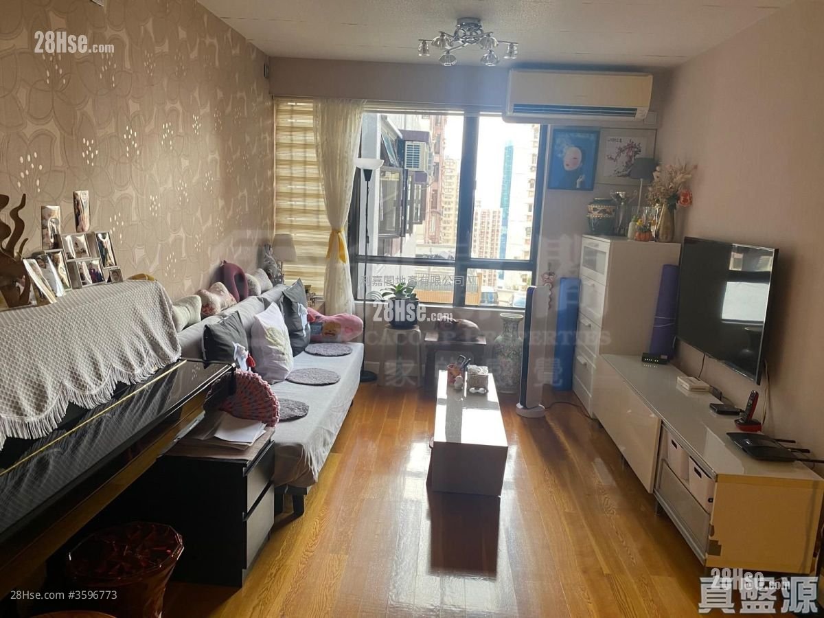 Maiden Court Sell 3 Bedrooms , 2 Bathrooms 662 ft²