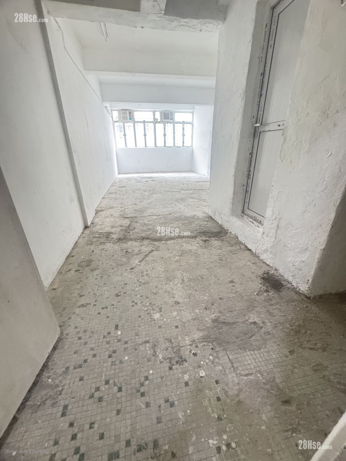 Cheung On Building Sell 396 ft² Cheung On Building Sell 396 ft²