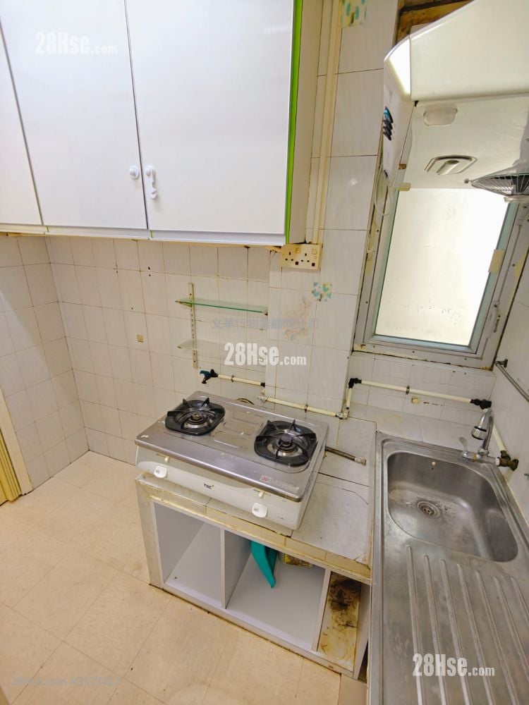 彌敦道大樓 租盤 2 房 , 1 浴室 322 平方呎 彌敦道大樓 租盤 2 房 , 1 浴室 322 平方呎