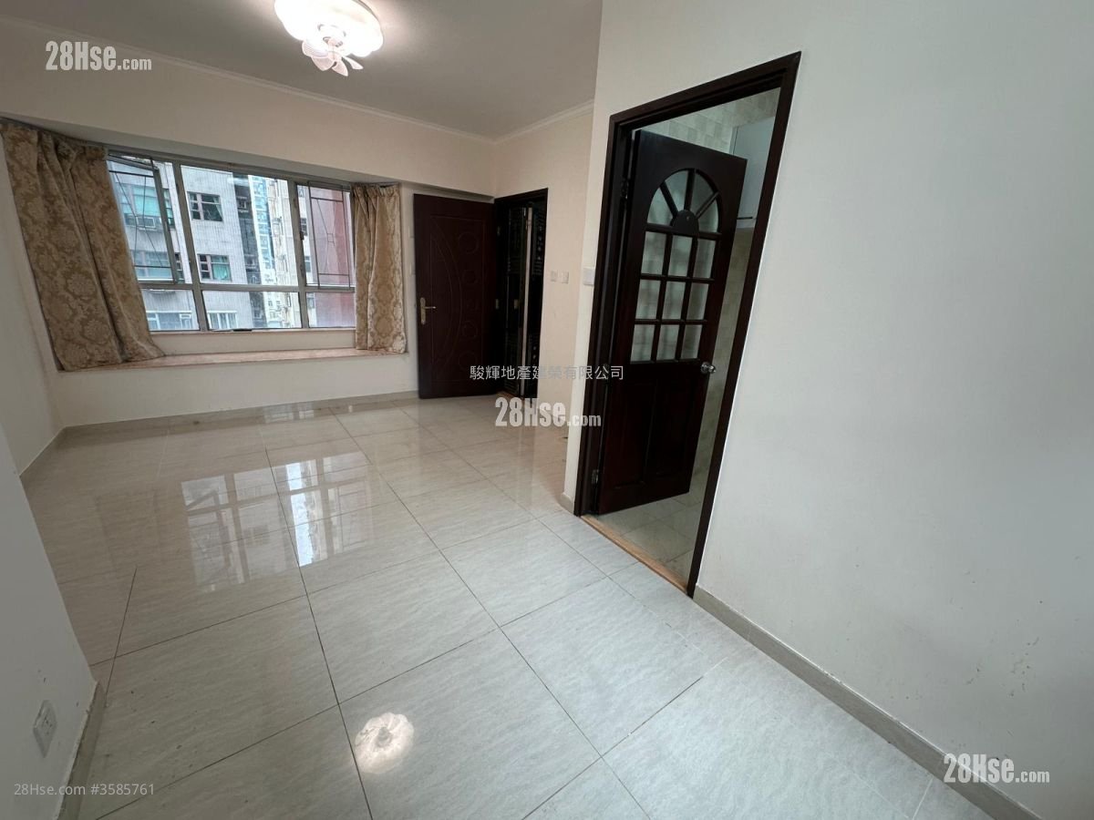 Tung Hing Building Rental 2 Bedrooms , 1 Bathroom 455 ft²
