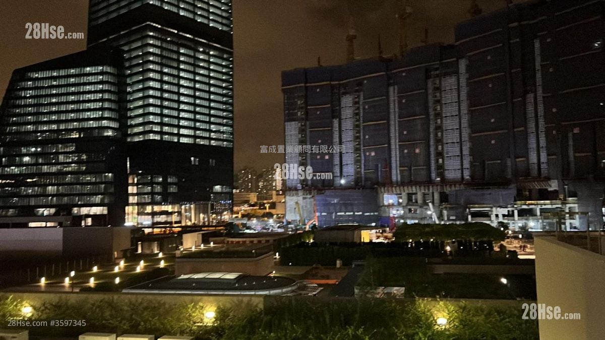 Kai Long Court Sell 1 Bedroom , 1 Bathroom 288 ft²