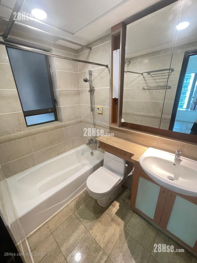 半岛豪庭 售盘 4 房 , 2 浴室 922 平方尺 半岛豪庭 售盘 4 房 , 2 浴室 922 平方尺