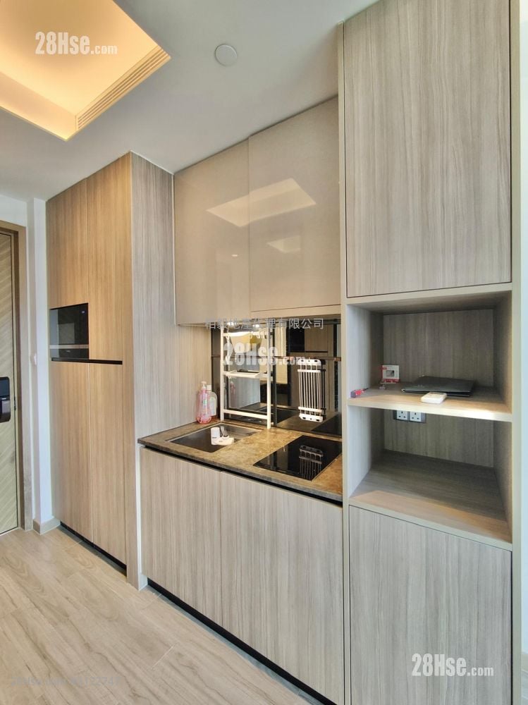 Novum East Sell Studio , 1 Bathroom 219 ft² Novum East Sell Studio , 1 Bathroom 219 ft²