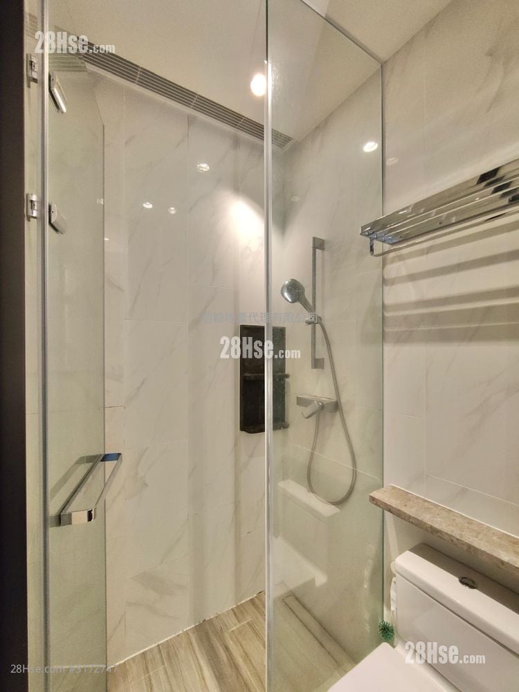 Novum East Sell Studio , 1 Bathroom 219 ft² Novum East Sell Studio , 1 Bathroom 219 ft²