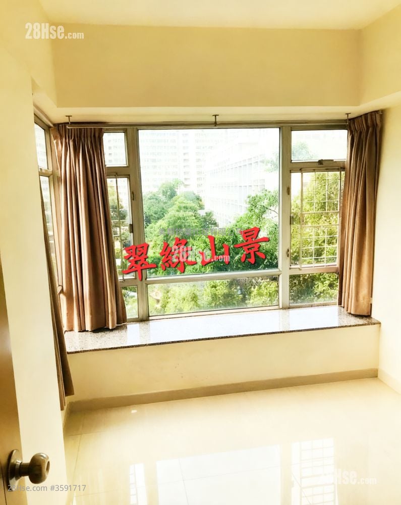 Well On Garden Sell 3 Bedrooms , 2 Bathrooms 578 ft²