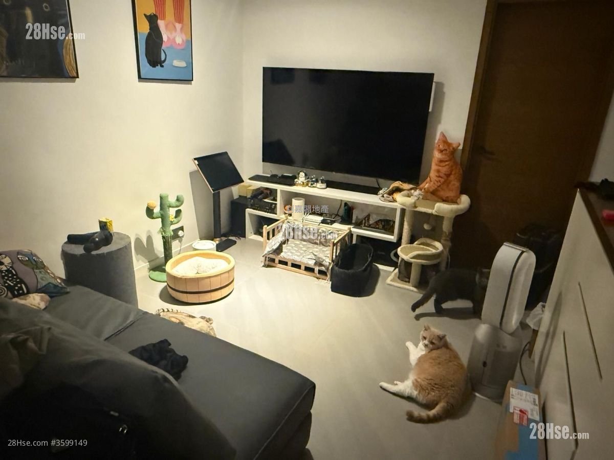 Telford Gardens Sell 2 Bedrooms , 1 Bathroom 494 ft²