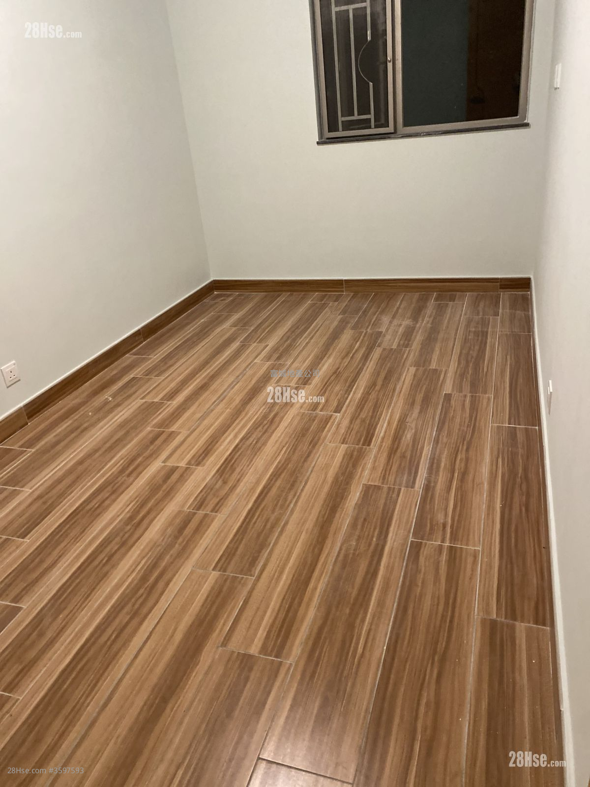 村屋 租盘 630 平方尺