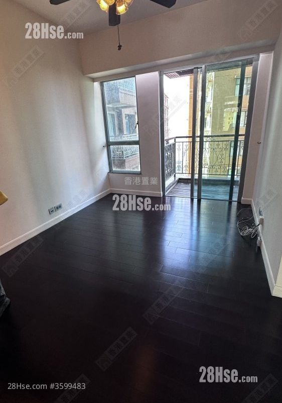 No.2 Park Road Sell 2 Bedrooms , 2 Bathrooms 650 ft²