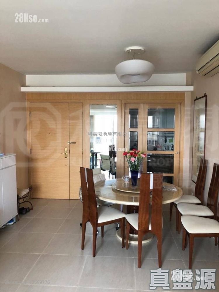 Emerald Green Sell 4 Bedrooms 1,108 ft² Emerald Green Sell 4 Bedrooms 1,108 ft²