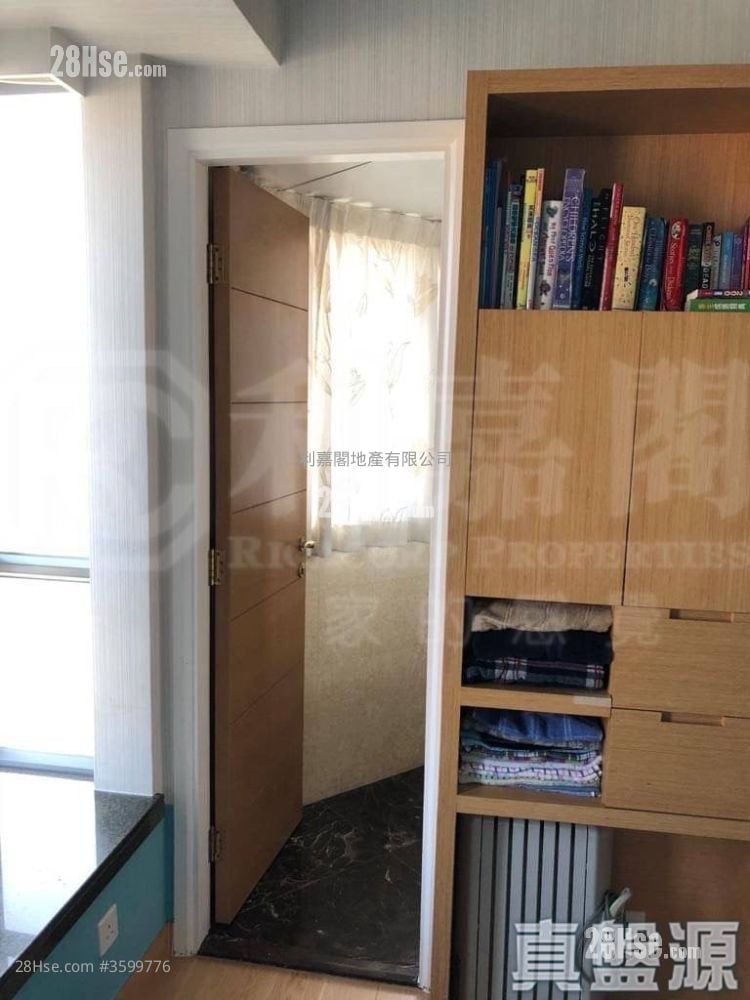 Emerald Green Sell 4 Bedrooms 1,108 ft² Emerald Green Sell 4 Bedrooms 1,108 ft²