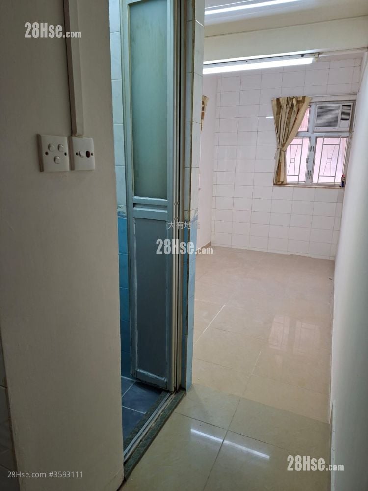 千岁大厦 租盘 开放式间隔 , 1 浴室 130 平方尺