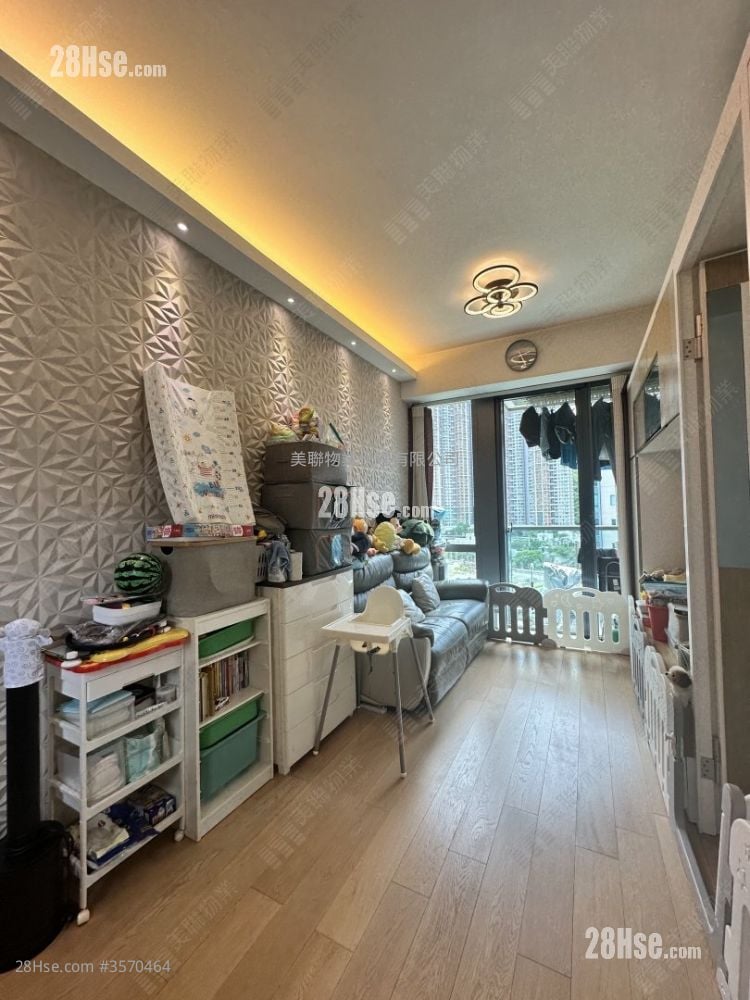 Capri Sell 2 Bedrooms , 1 Bathroom 532 ft² Capri Sell 2 Bedrooms , 1 Bathroom 532 ft²