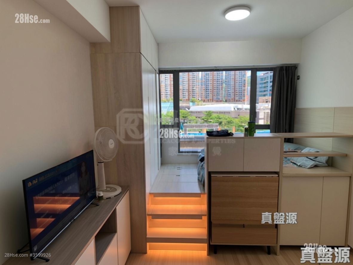 Aurora Sell 1 Bathroom 219 ft²