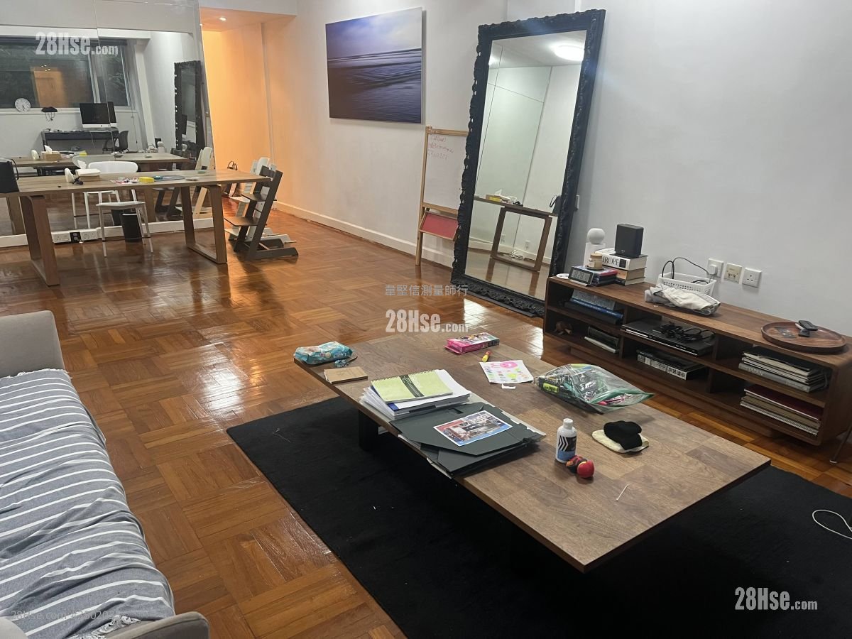 彝年大廈 租盤 3 房 , 2 浴室 1,456 平方呎