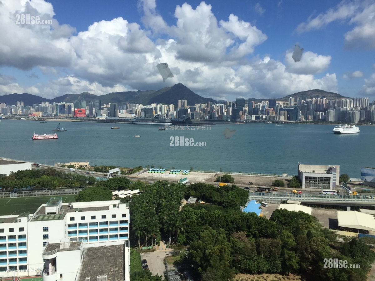 Riviera Mansion Rental 2 Bedrooms , 1 Bathroom 389 ft²