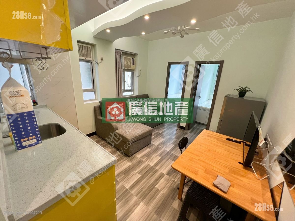 Chung Wo Building Rental 2 Bedrooms , 1 Bathroom 312 ft²