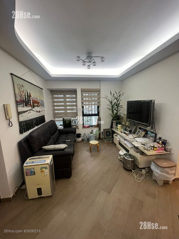 Perfect Mount Gardens Sell 2 Bedrooms , 1 Bathroom 450 ft²