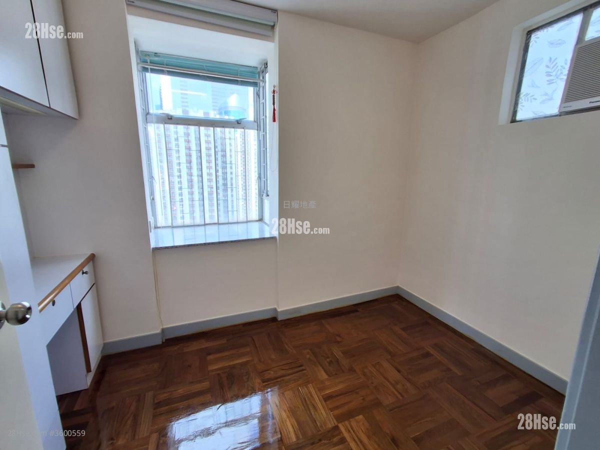 太古城 租盘 3 房 , 2 浴室 680 平方尺 太古城 租盘 3 房 , 2 浴室 680 平方尺