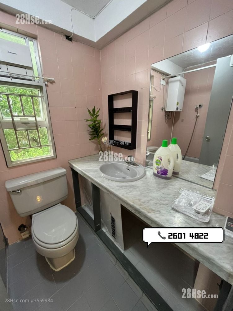 村屋 租盤 2 房 , 1 浴室 700 平方呎 村屋 租盤 2 房 , 1 浴室 700 平方呎