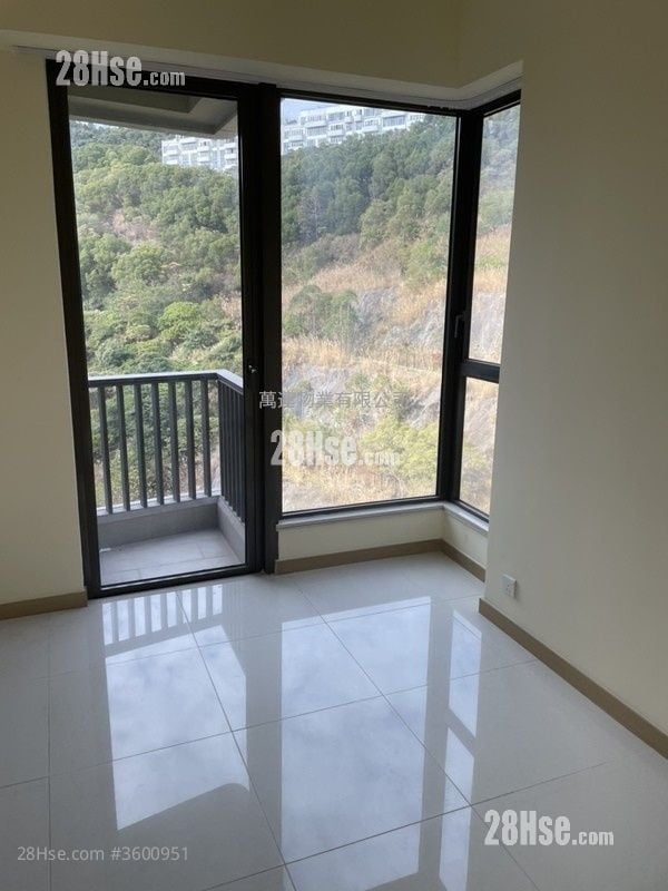 玖瓏山 售盤 2 房 , 1 浴室 665 平方呎 玖瓏山 售盤 2 房 , 1 浴室 665 平方呎