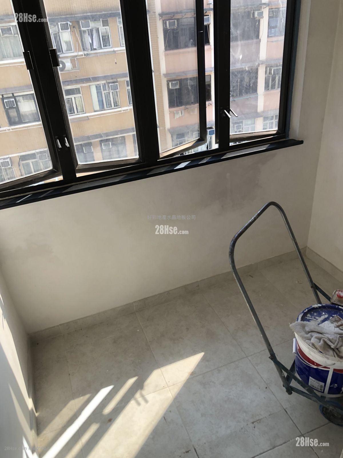 Hang Shun Building Sell 2 Bedrooms , 1 Bathroom 389 ft²