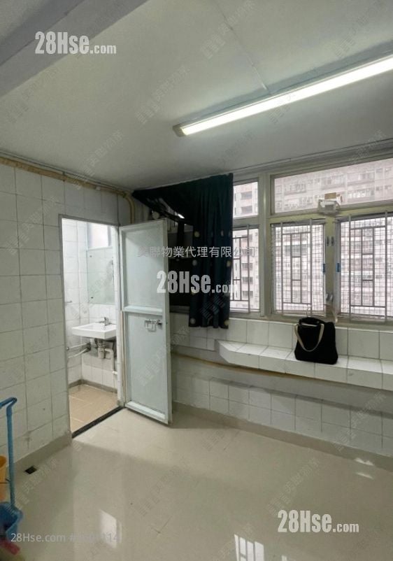 Cheung Wah Estate Sell 423 ft² Cheung Wah Estate Sell 423 ft²