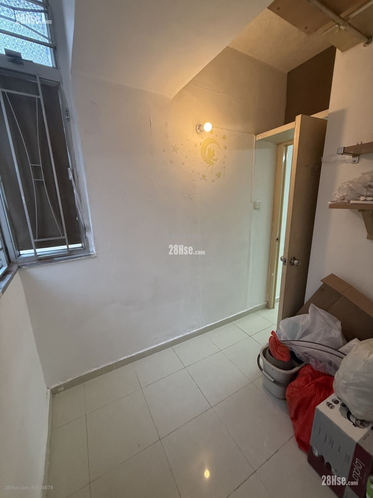 鸿利大厦 售盘 2 房 271 平方尺 鸿利大厦 售盘 2 房 271 平方尺