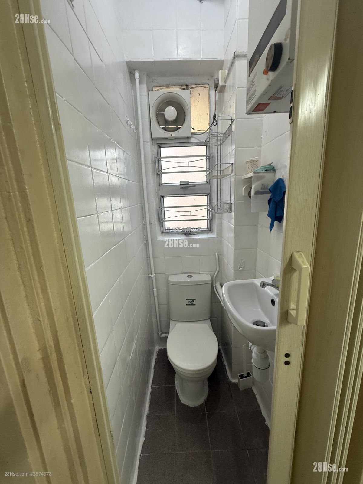 鸿利大厦 售盘 2 房 271 平方尺 鸿利大厦 售盘 2 房 271 平方尺