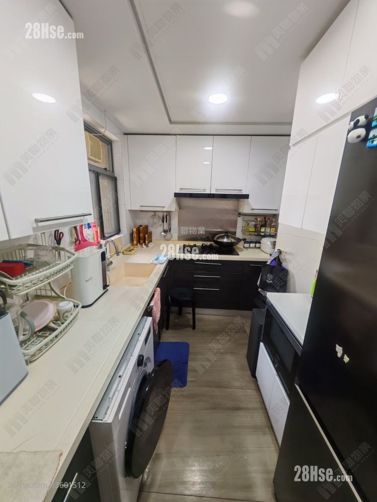 kitchen: Emerald Green Sell 3 Bedrooms , 2 Bathrooms 822 ft² kitchen: Emerald Green Sell 3 Bedrooms , 2 Bathrooms 822 ft²