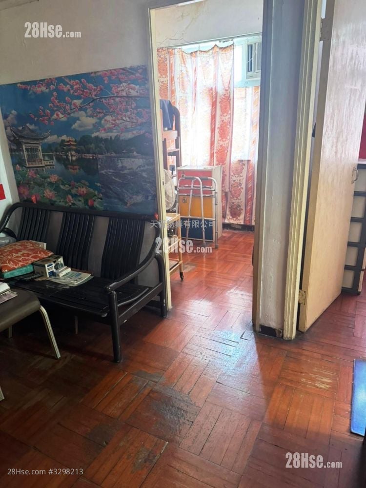 Wah Fat Building Sell 2 Bedrooms , 1 Bathroom 304 ft² Wah Fat Building Sell 2 Bedrooms , 1 Bathroom 304 ft²