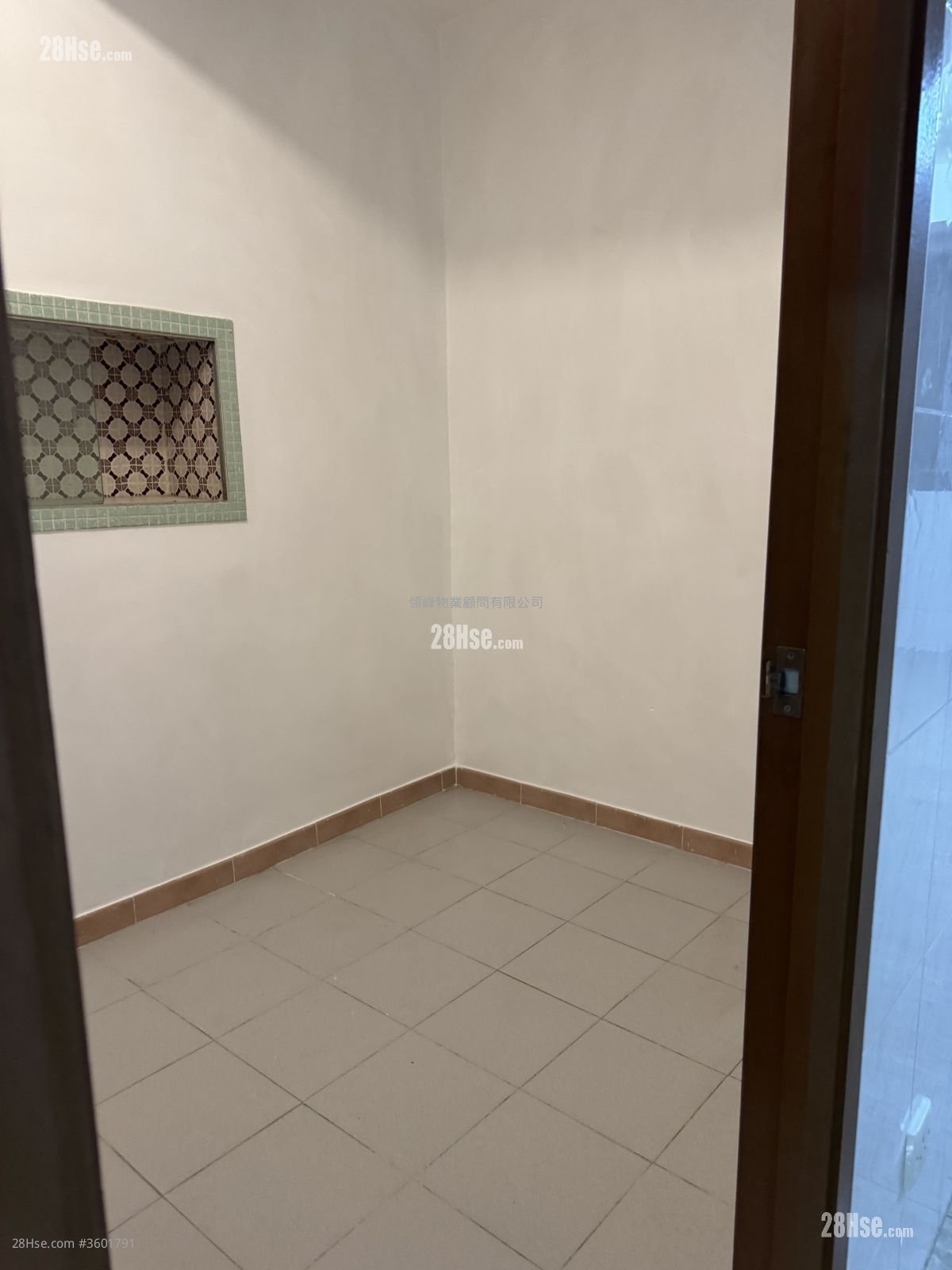 Village Rental 2 Bedrooms , 1 Bathroom 500 ft² Village Rental 2 Bedrooms , 1 Bathroom 500 ft²