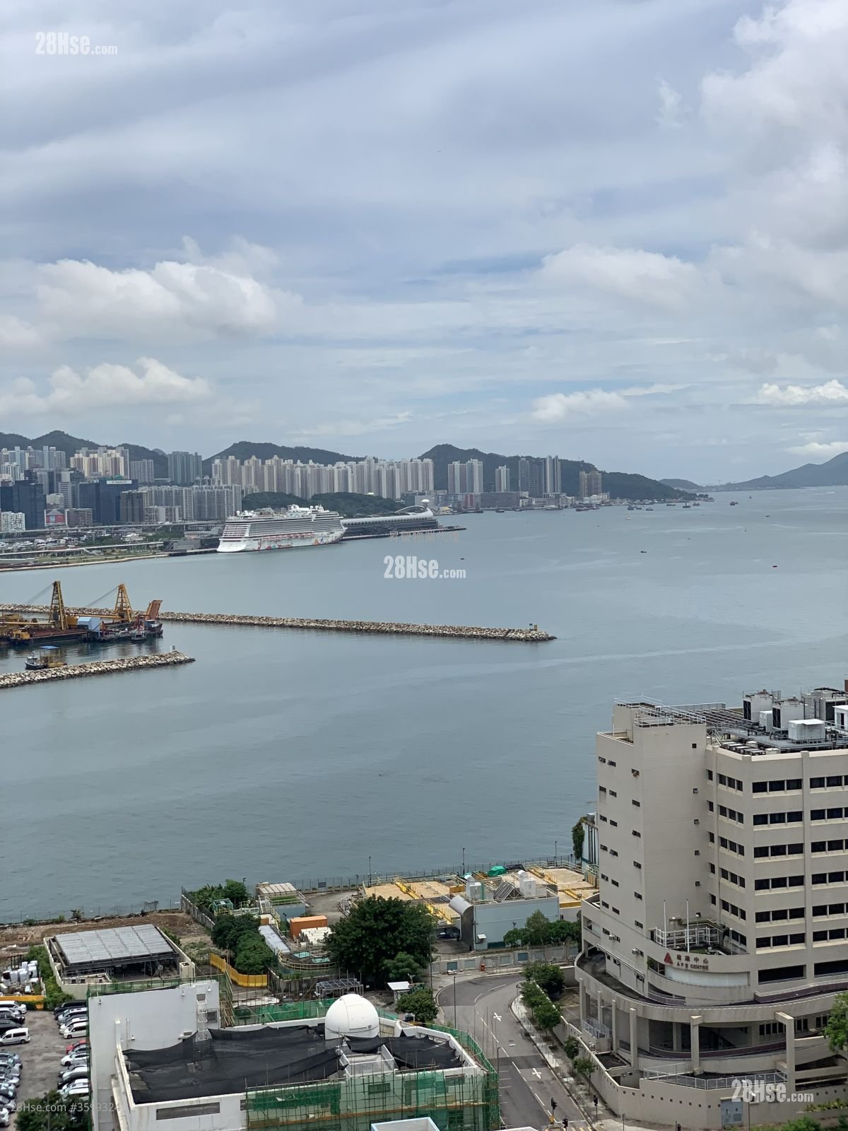 環海東岸 租盤 開放式間隔 230 平方呎 環海東岸 租盤 開放式間隔 230 平方呎