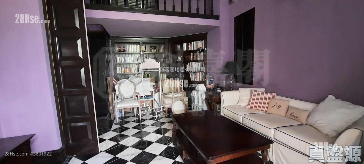 The Royal Oaks Sell 5+ Bedrooms , 5+ Bathrooms 4,048 ft² The Royal Oaks Sell 5+ Bedrooms , 5+ Bathrooms 4,048 ft²