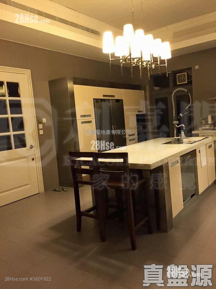 The Royal Oaks Sell 5+ Bedrooms , 5+ Bathrooms 4,048 ft² The Royal Oaks Sell 5+ Bedrooms , 5+ Bathrooms 4,048 ft²