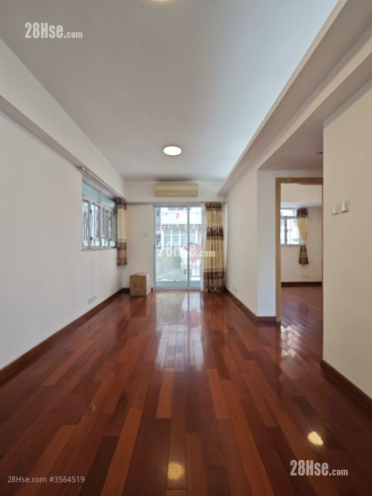 Good View Court Sell 2 Bedrooms , 1 Bathroom 520 ft²