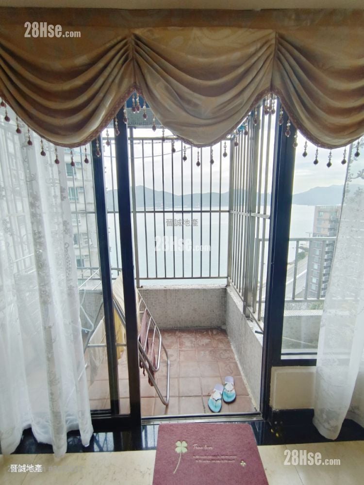 Hong Kong Garden Sell 4 Bedrooms , 3 Bathrooms 1,382 ft² Hong Kong Garden Sell 4 Bedrooms , 3 Bathrooms 1,382 ft²
